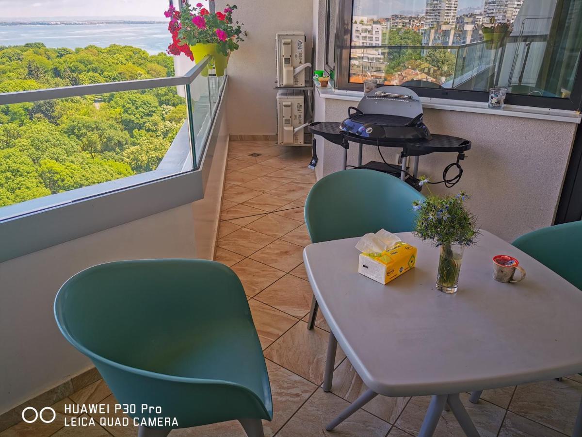 Luxury Apartments Alix Burgas Exterior foto